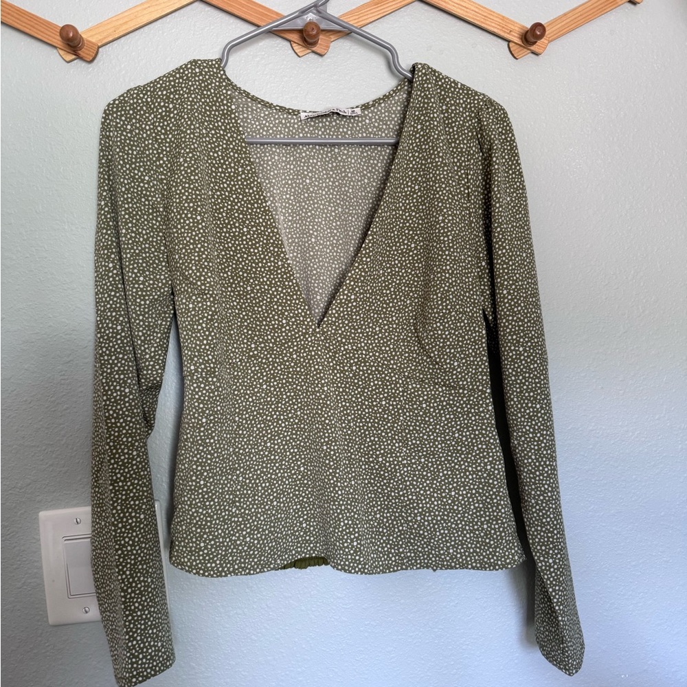 Abercrombie & Fitch Green and White dot Eyelet Vneck Longsleeve Top
